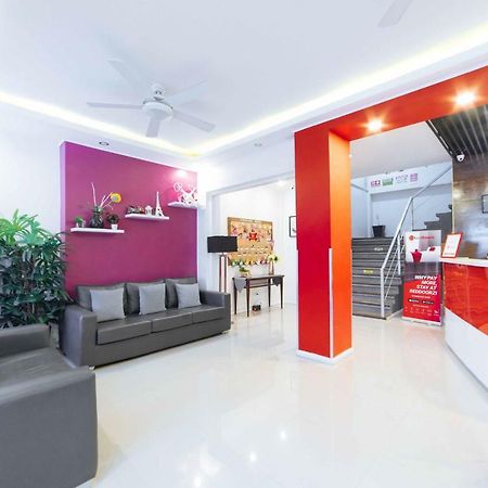 RedDoorz Plus near SM Lanang Davao Stadt Exterior foto